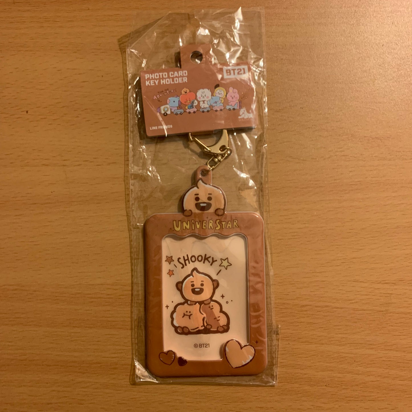 BT21 SHOOKY (PHOTOCARCD KEY HOLDER)